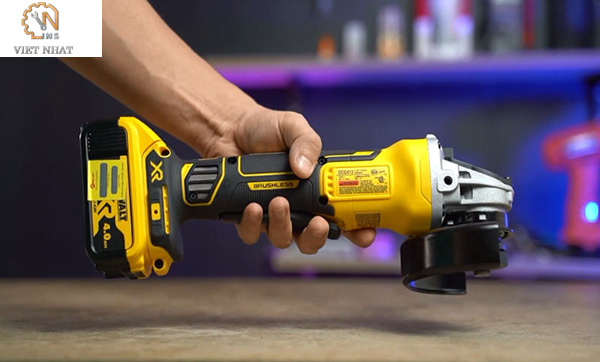 Máy mài góc pin Dewalt DCG413 dễ sử dụng và bảo dưỡng đảm bảo tuổi thọ lâu dài