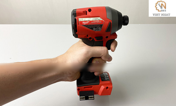 Máy bắn vít Milwaukee M18 FID2-OX được ứng dụng rộng rãi nhờ cấu tạo và nguyên lý hoạt động đơn giản