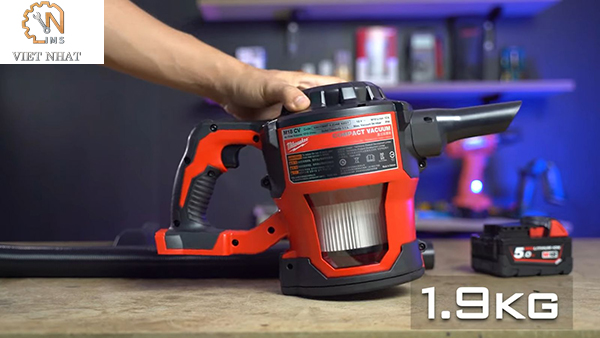 Tất cả những sự ưu việt của máy hút bụi Milwaukee M18 CV đang được sử đụng